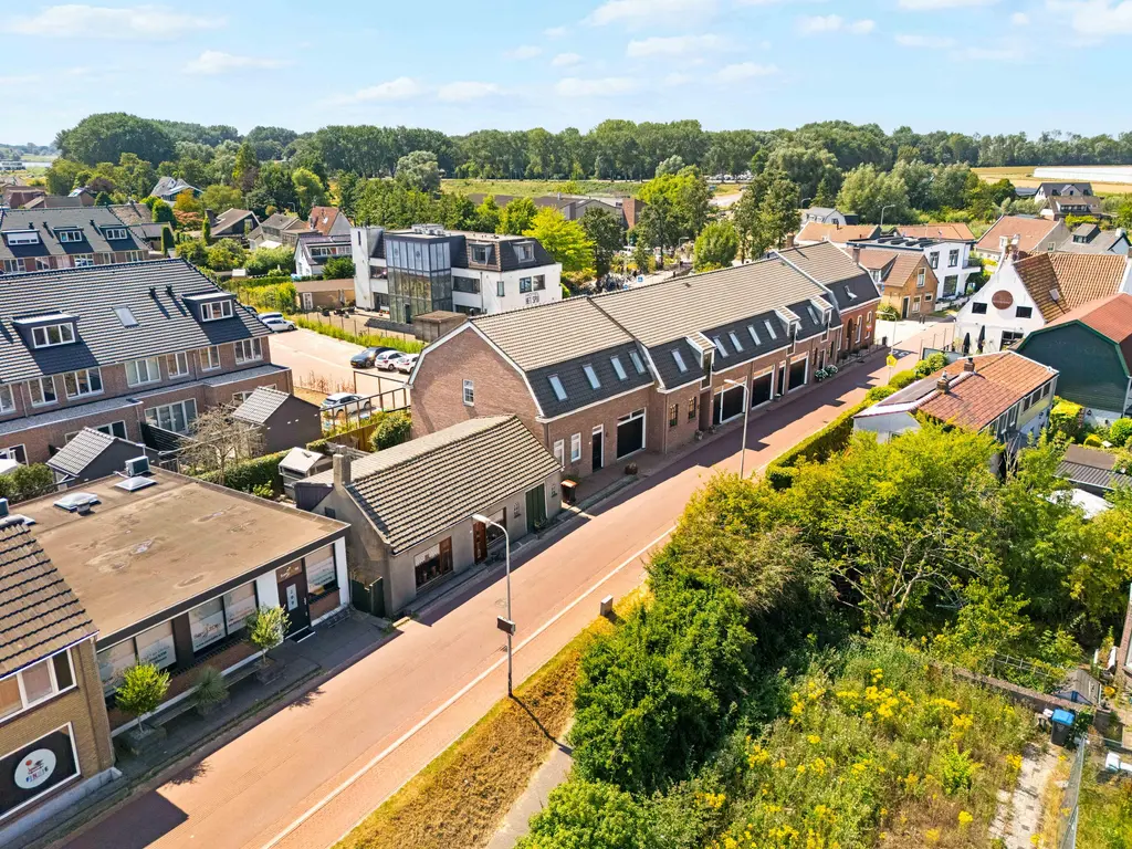 Dorpsdijk 211, RHOON