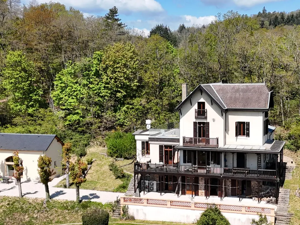 9 rue Creuse , LA CELLE EN MORVAN