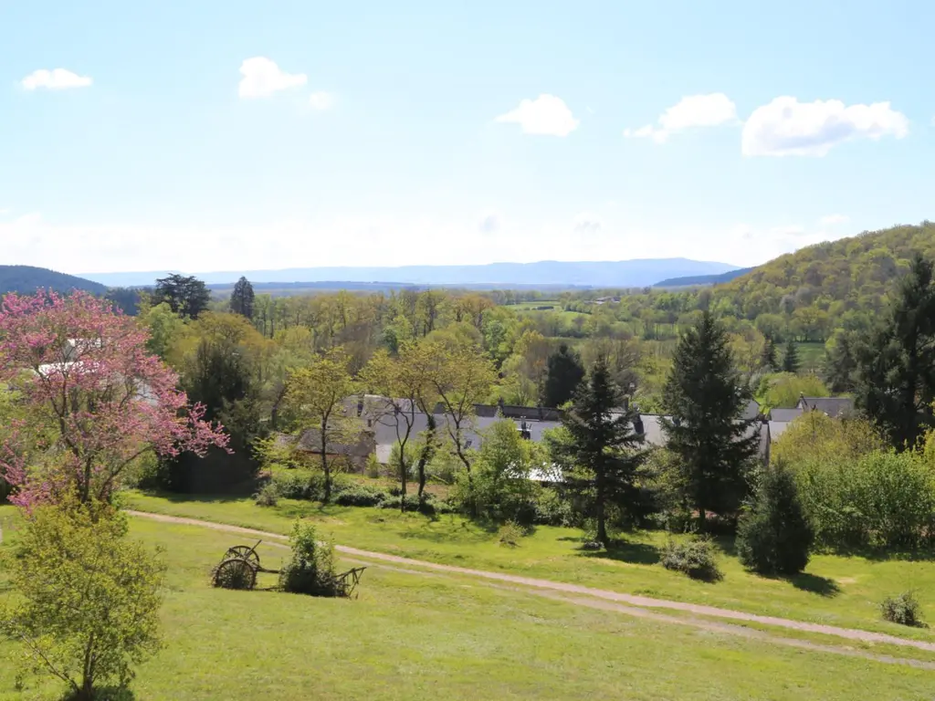 9 rue Creuse , LA CELLE EN MORVAN
