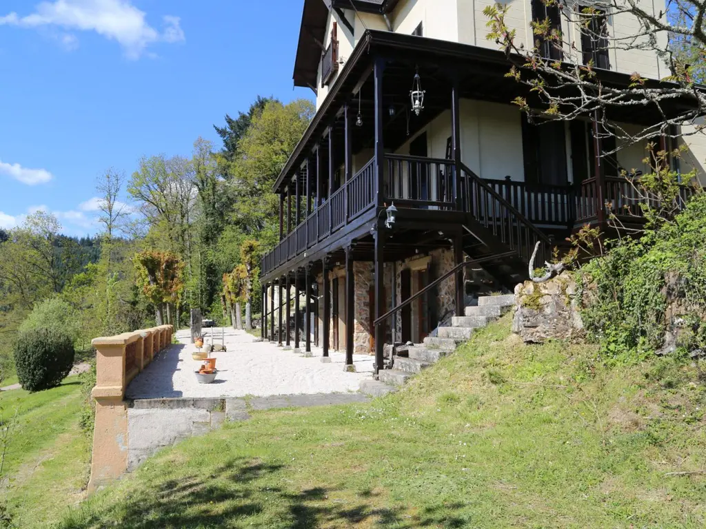 9 rue Creuse , LA CELLE EN MORVAN
