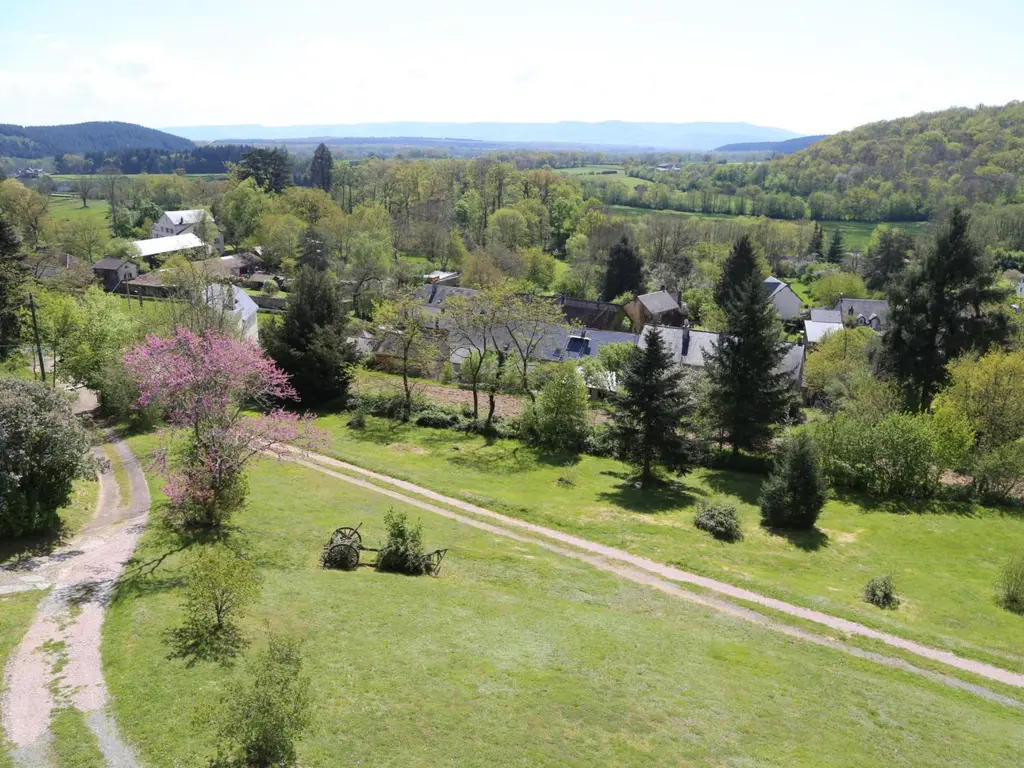 9 rue Creuse , LA CELLE EN MORVAN