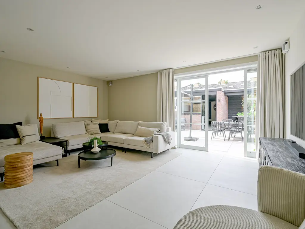 Pieter de Hooghstraat 103, HEERHUGOWAARD