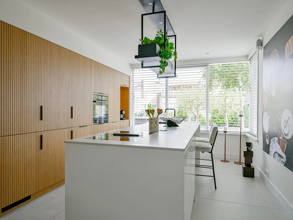 Pieter de Hooghstraat 103, HEERHUGOWAARD