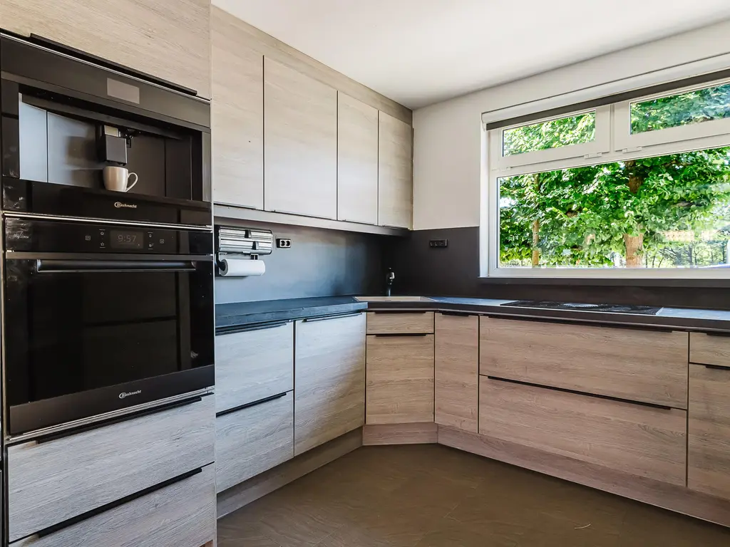 Rijksweg 106, RIJEN