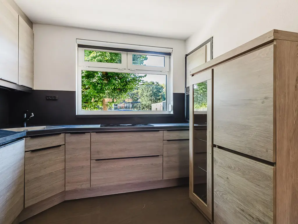Rijksweg 106, RIJEN