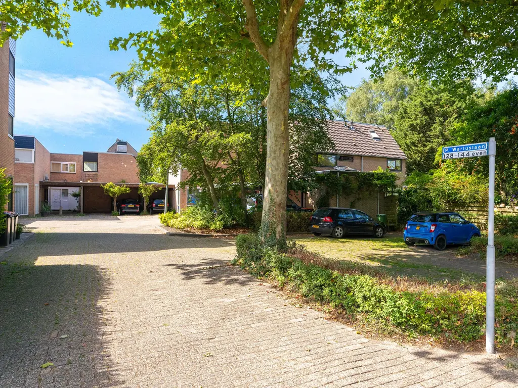 Pieter Wariuslaan 136, MIDWOUD