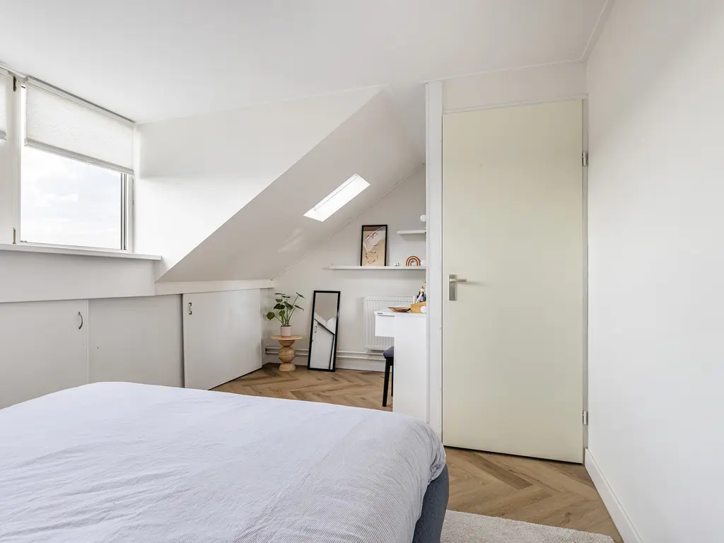 Bizetstraat 75, BARENDRECHT