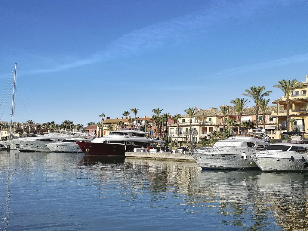 GRAND BAY - Manilva , MÁLAGA