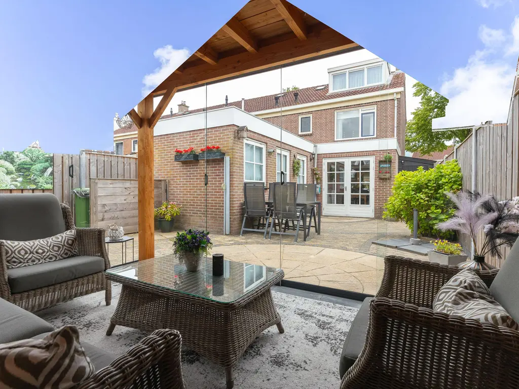 Nicolaes van Stellingwerffstraat 11, MEDEMBLIK