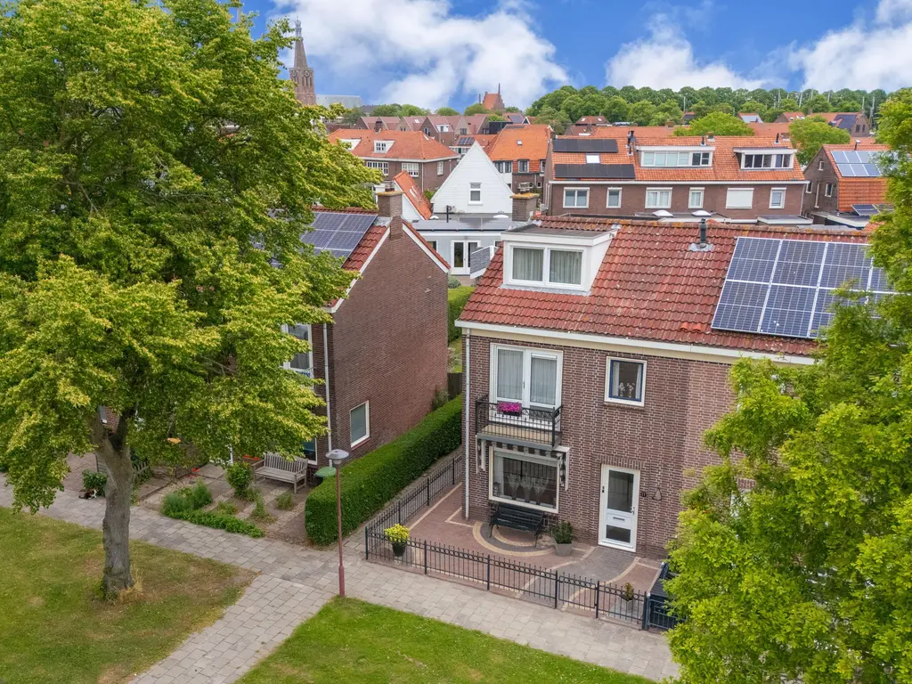 Nicolaes van Stellingwerffstraat 11, MEDEMBLIK