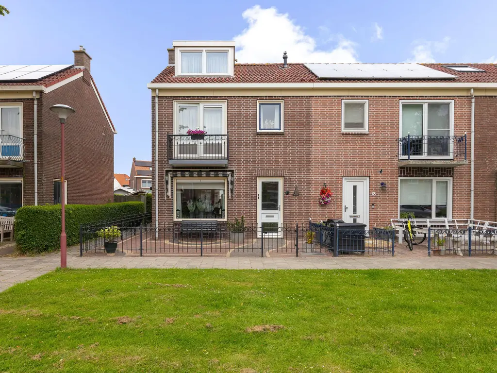 Nicolaes van Stellingwerffstraat 11, MEDEMBLIK