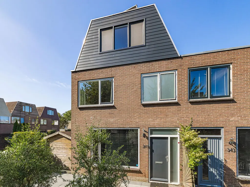 Van den Berghlaan 341, Hoofddorp