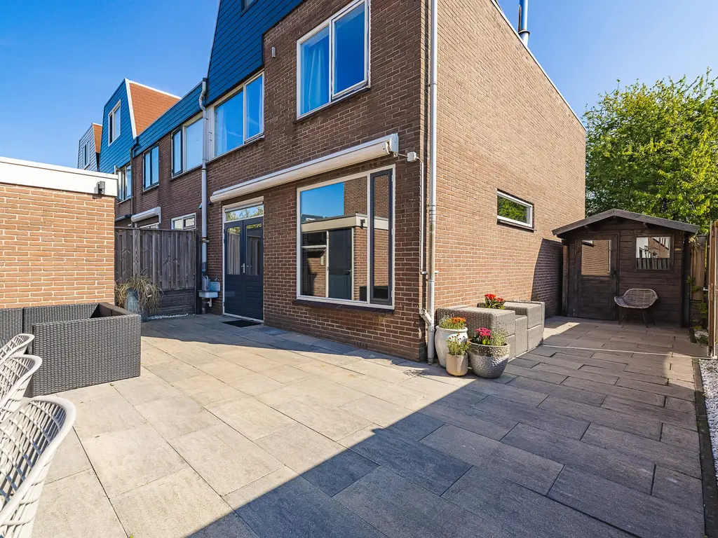 Van den Berghlaan 341, Hoofddorp