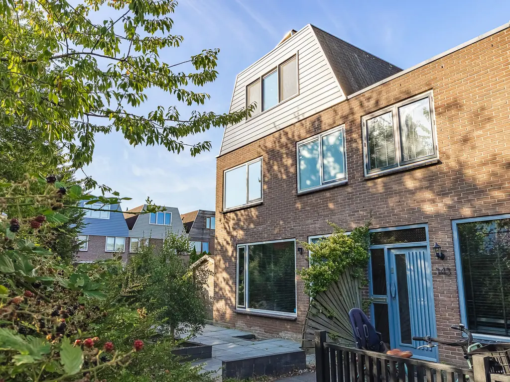 Van den Berghlaan 341, Hoofddorp