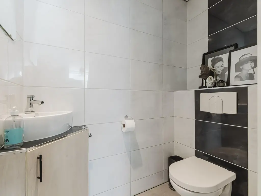Van den Berghlaan 341, Hoofddorp