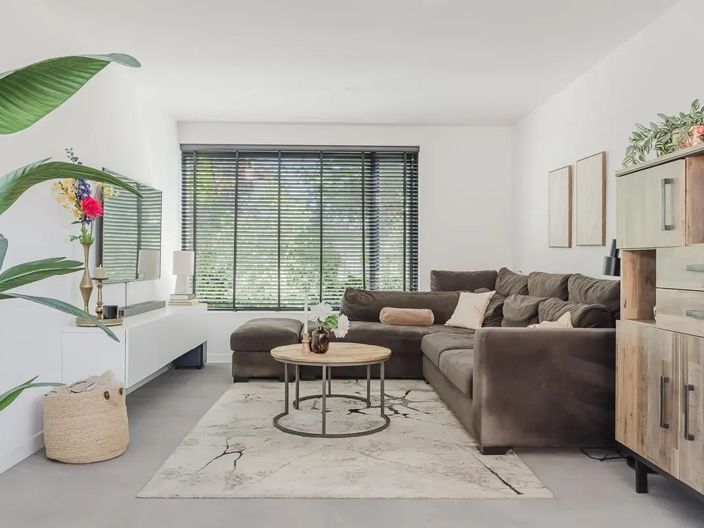 Van den Berghlaan 341, Hoofddorp