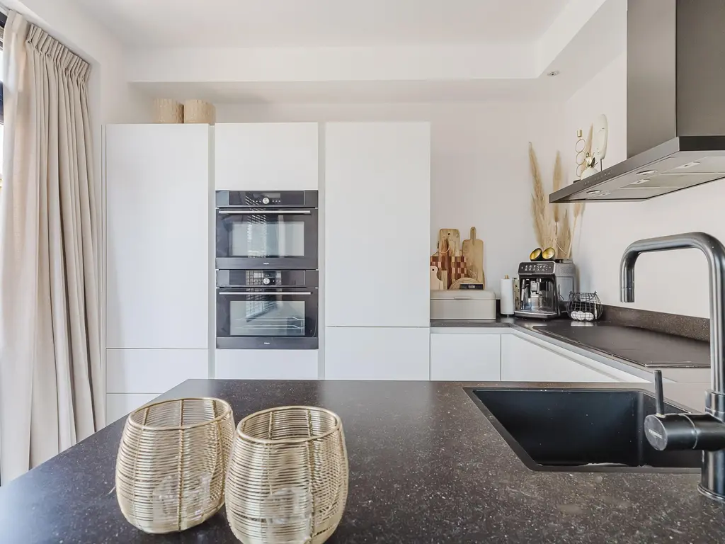 Van den Berghlaan 341, Hoofddorp