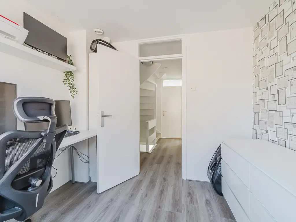 Van den Berghlaan 341, Hoofddorp
