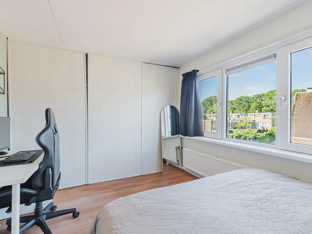 Van den Berghlaan 341, Hoofddorp