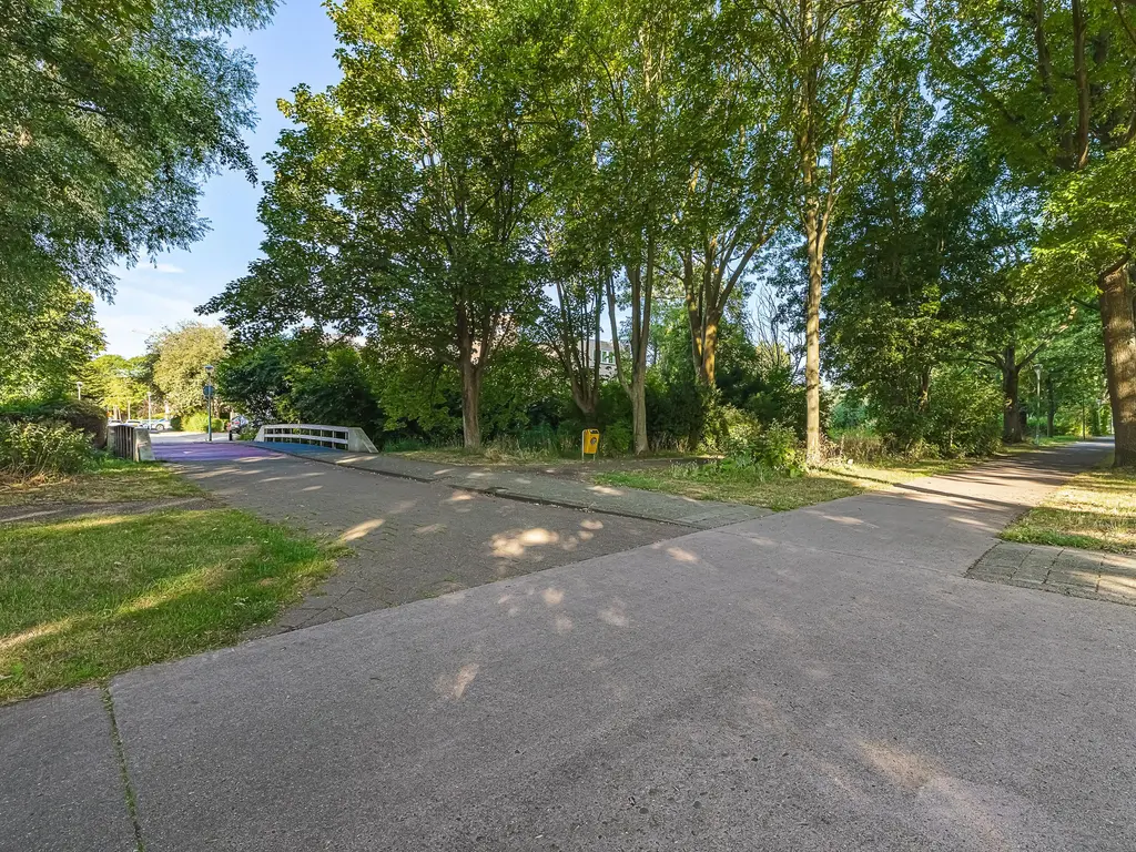 Van den Berghlaan 341, Hoofddorp