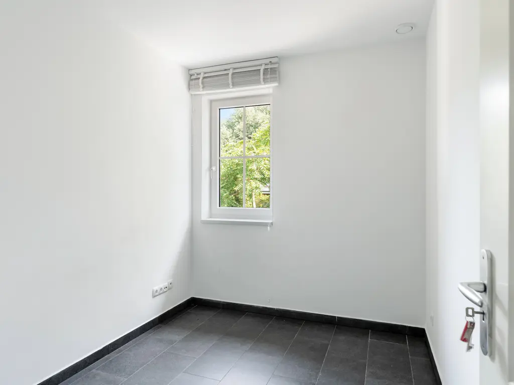 Ringdijk 74, ROTTERDAM