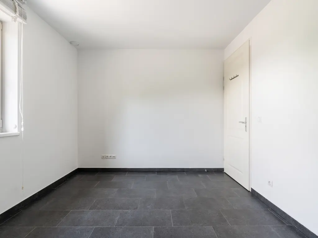 Ringdijk 74, ROTTERDAM