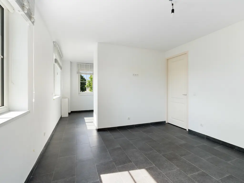 Ringdijk 74, ROTTERDAM