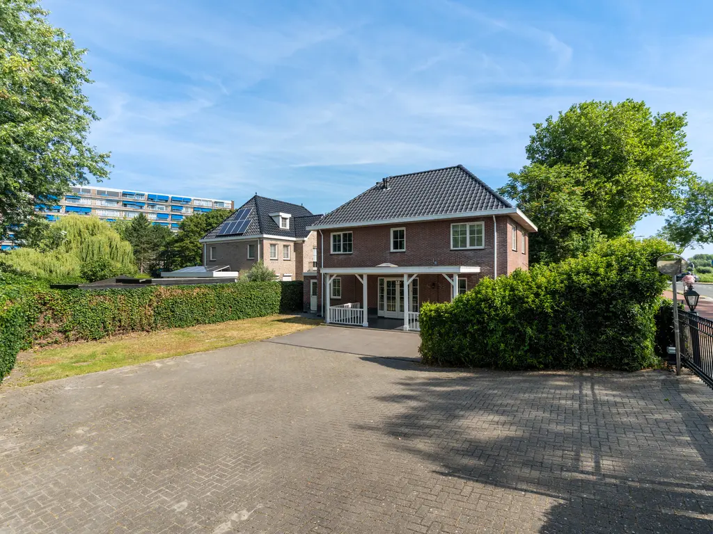 Ringdijk 74, ROTTERDAM