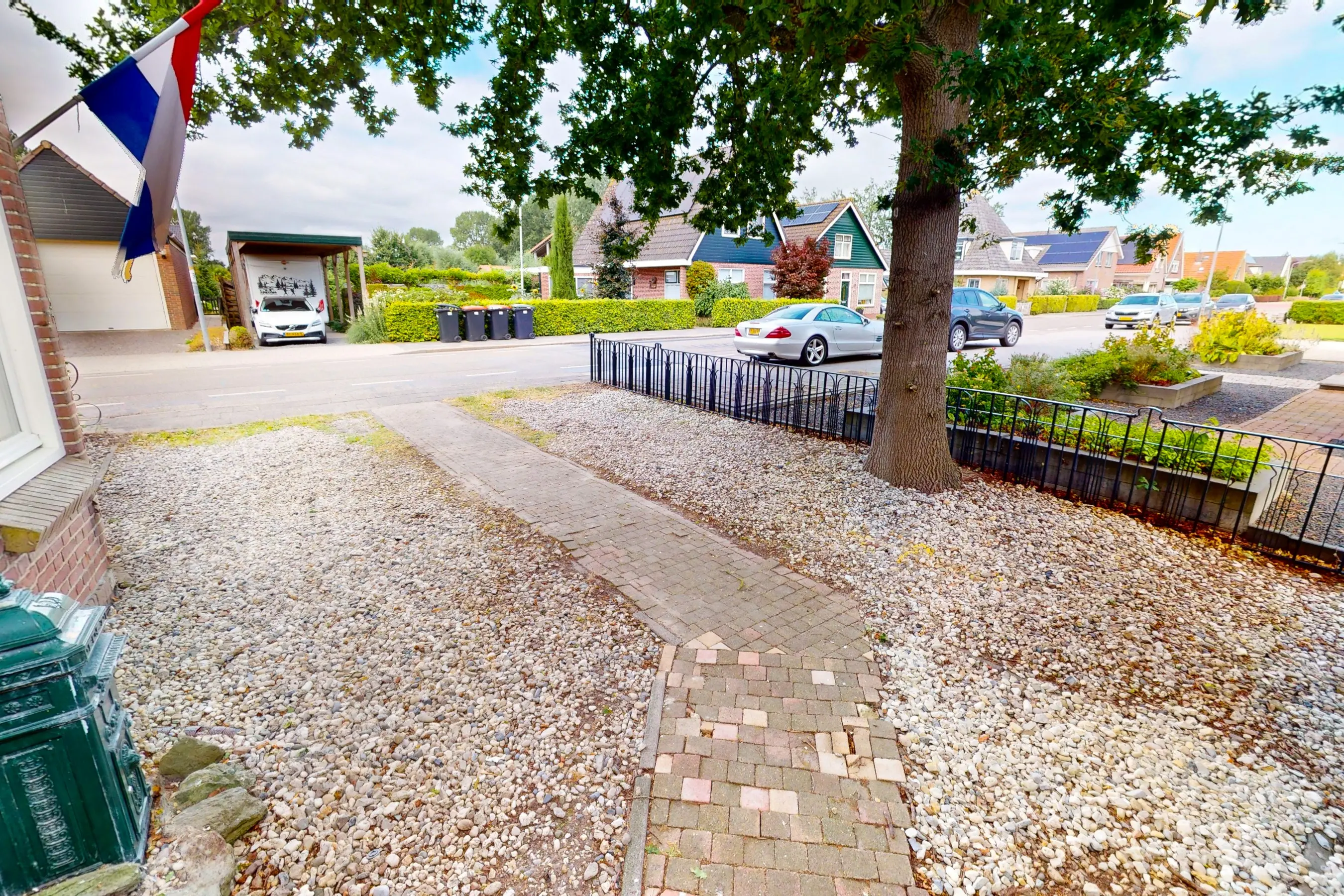Middenweg 14
