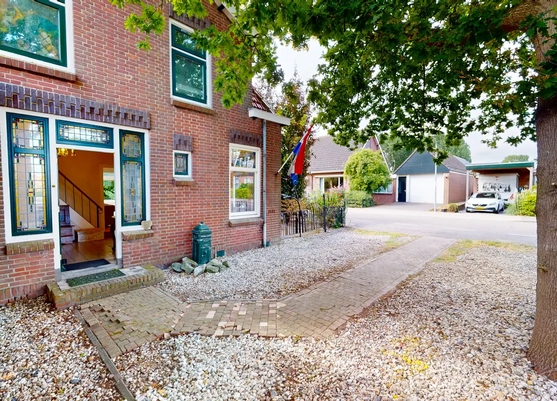 Middenweg 14
