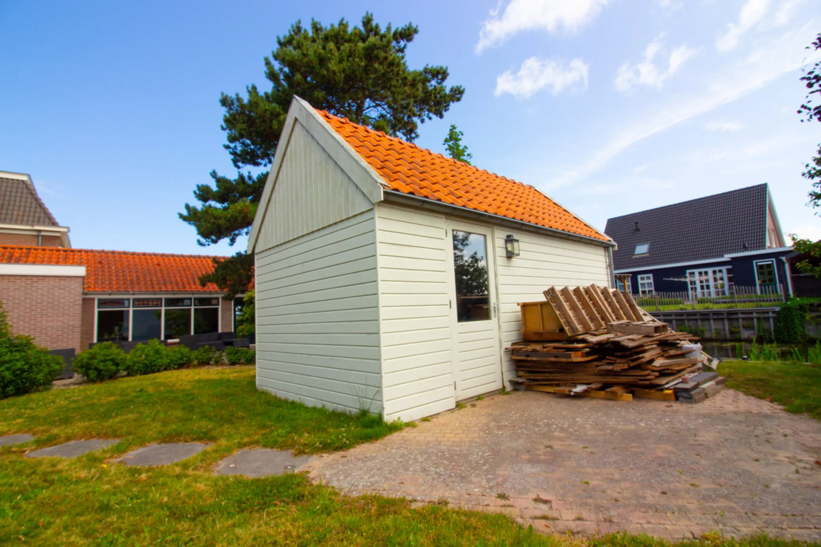 Middenweg 14