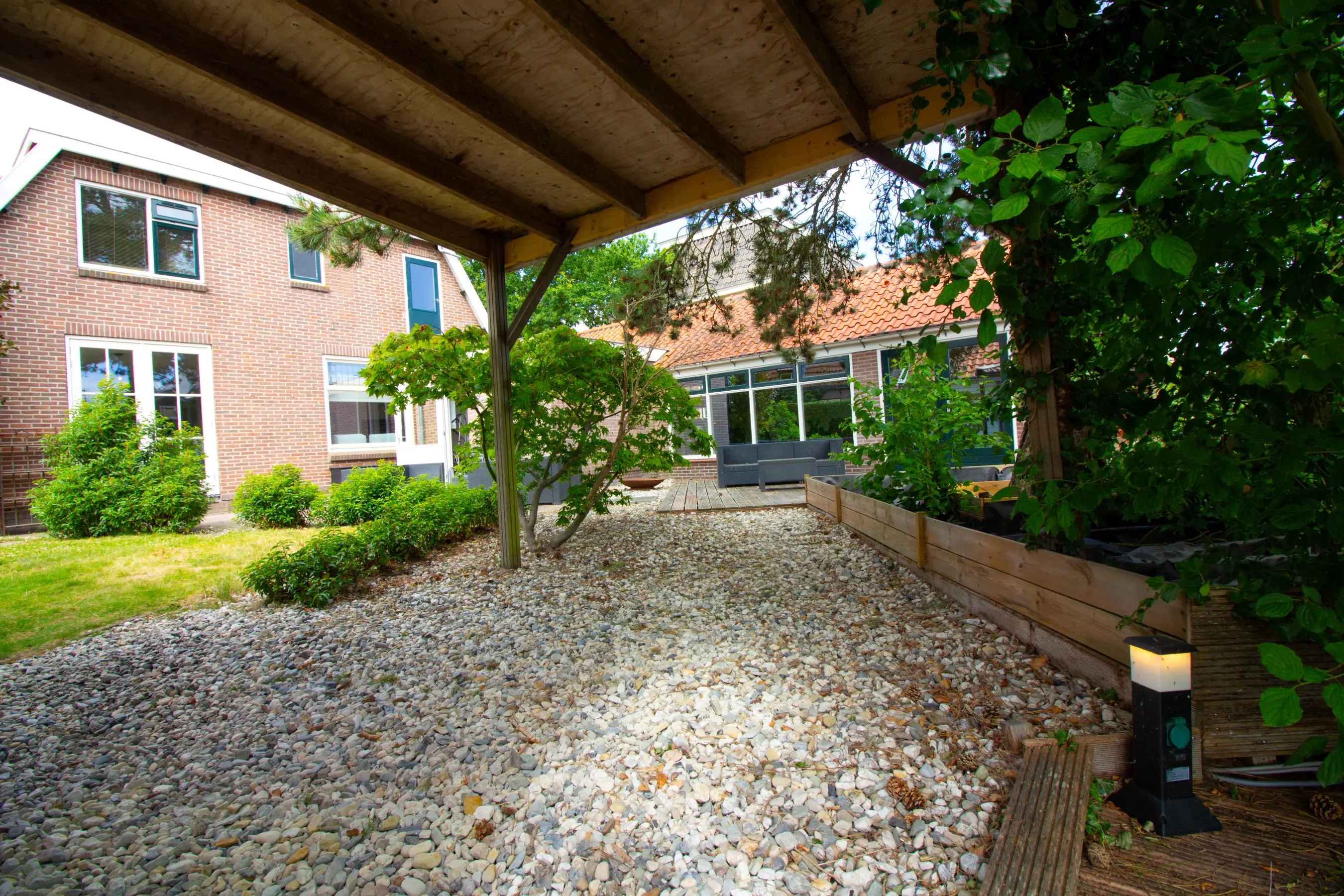 Middenweg 14