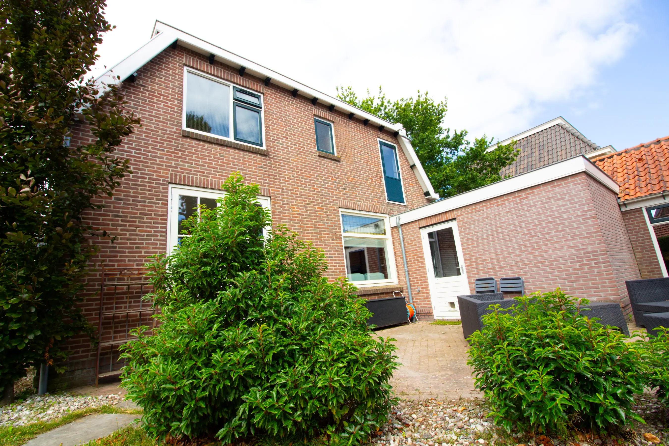 Middenweg 14