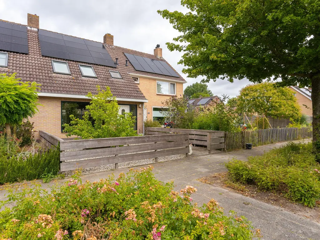 Bourgondiëweg 174, BOVENKARSPEL
