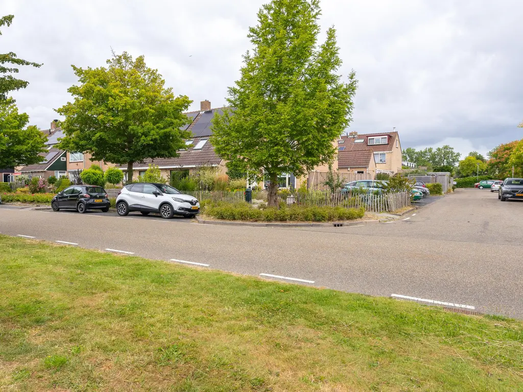 Bourgondiëweg 174, BOVENKARSPEL