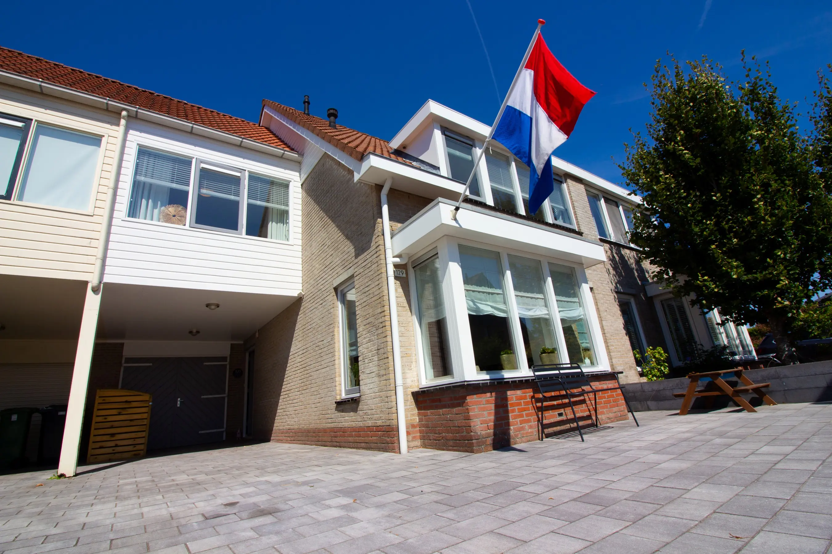 Middenweg 129