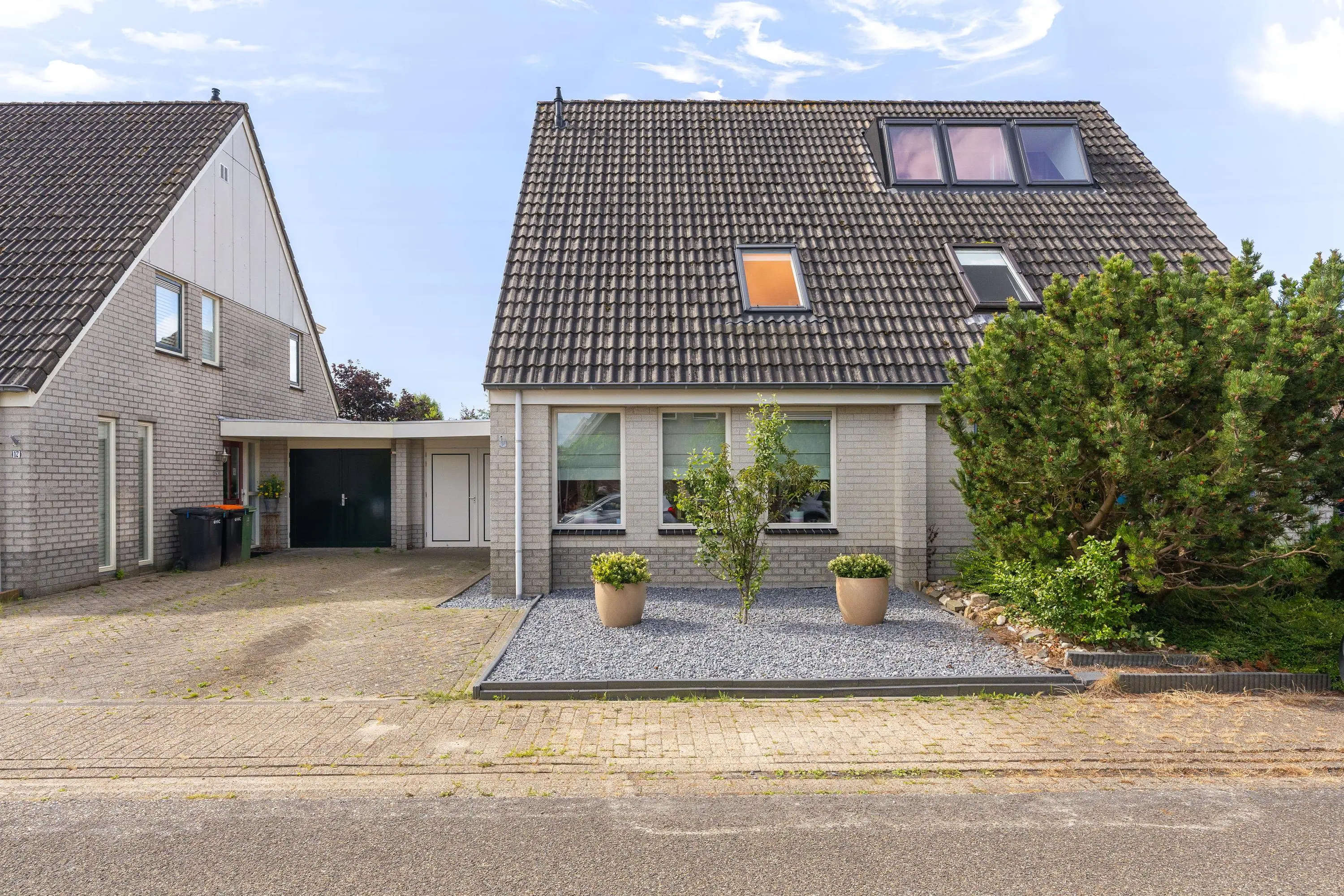 Koperwiek 19