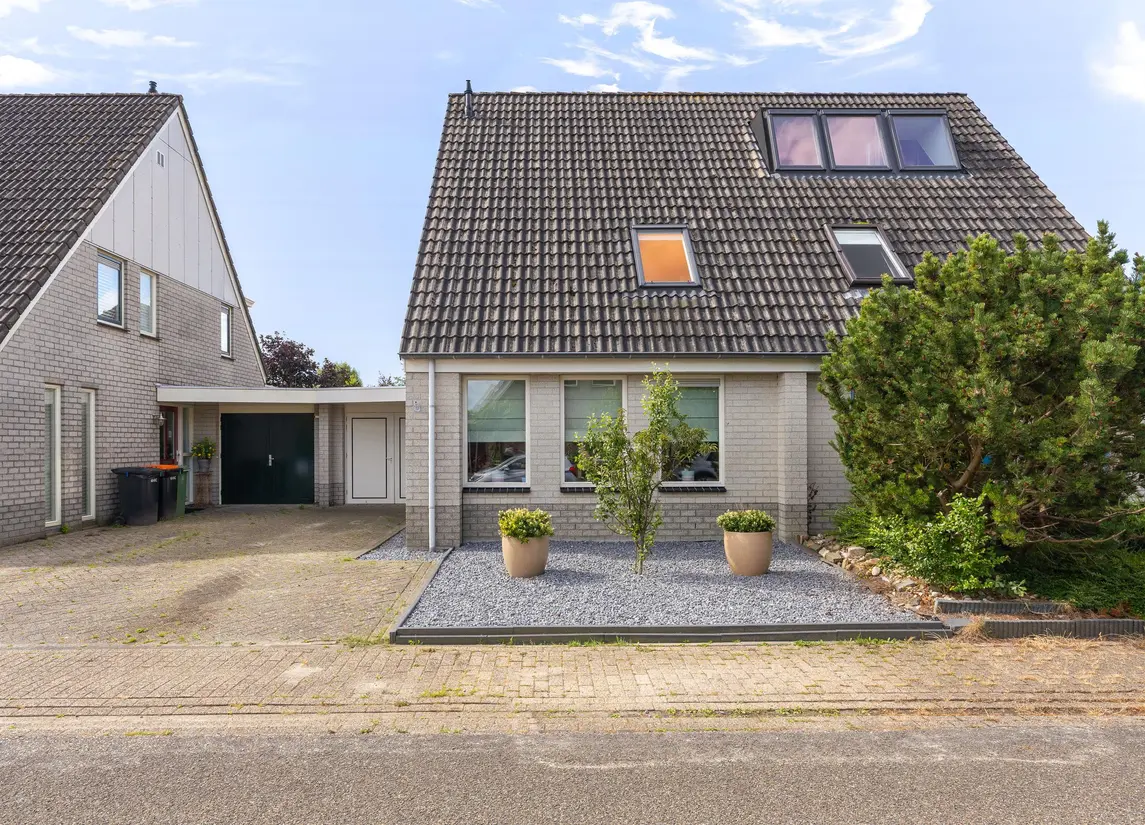 Koperwiek 19