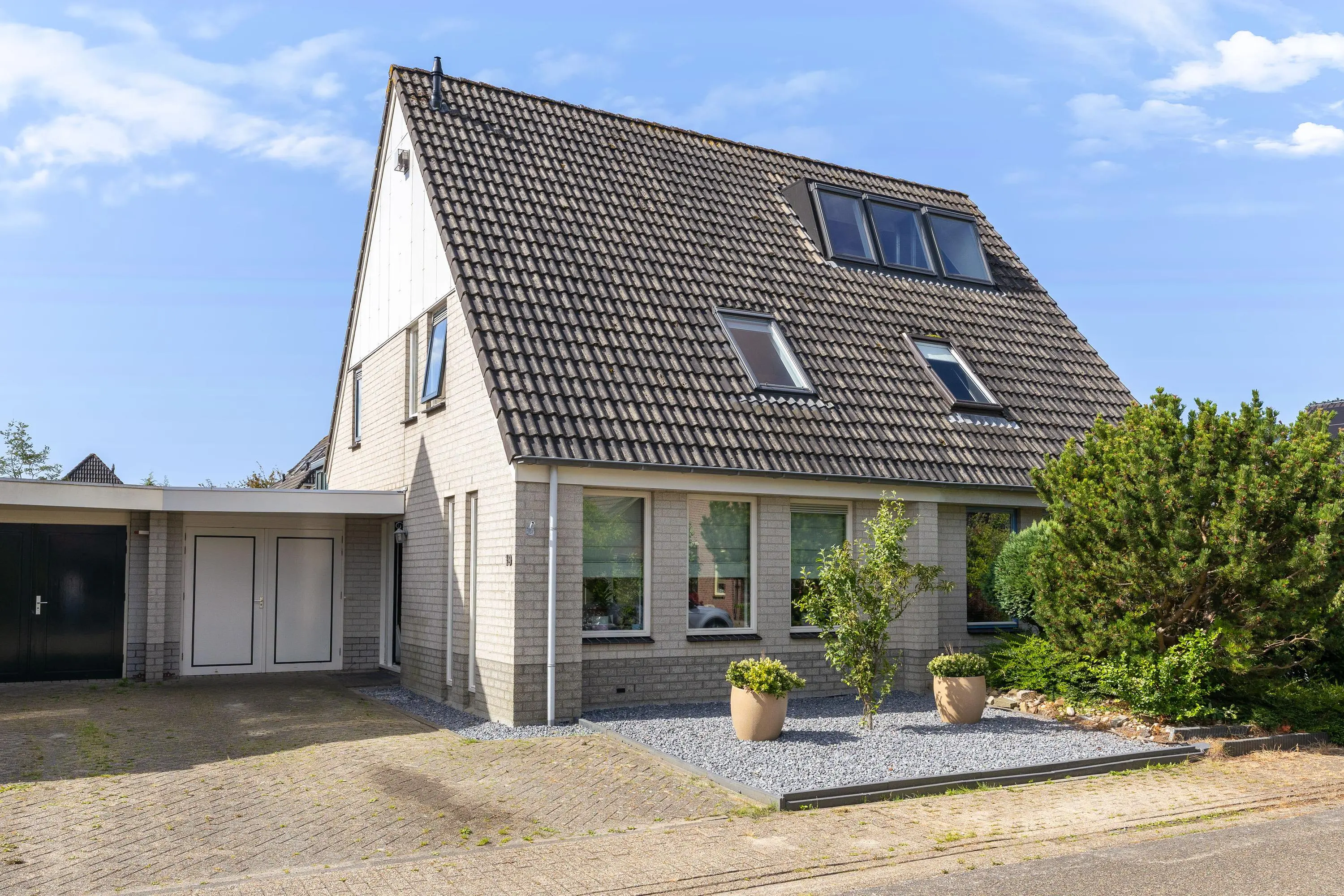 Koperwiek 19