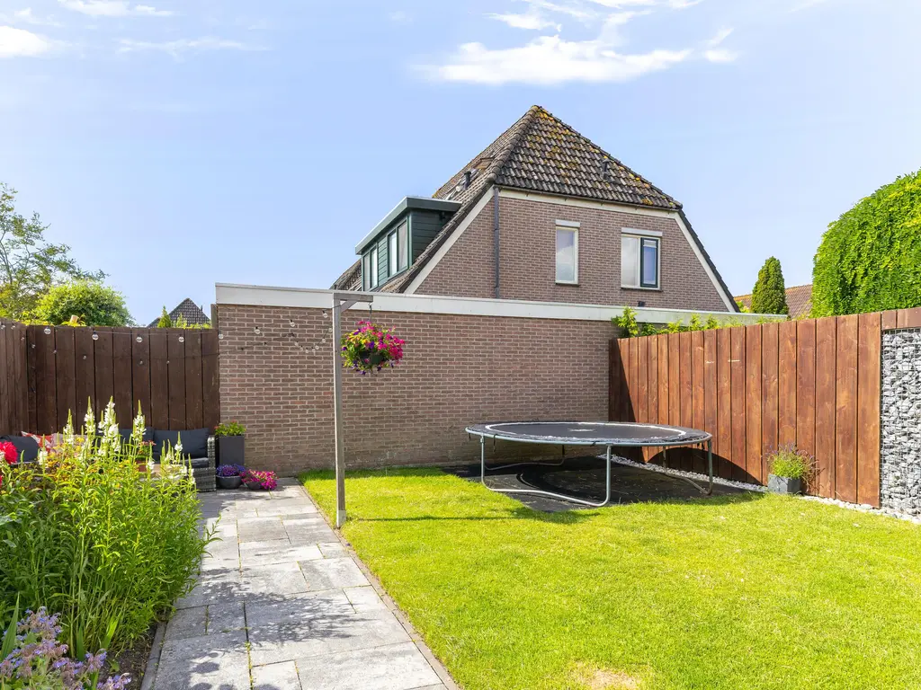 Koperwiek 19, VENHUIZEN