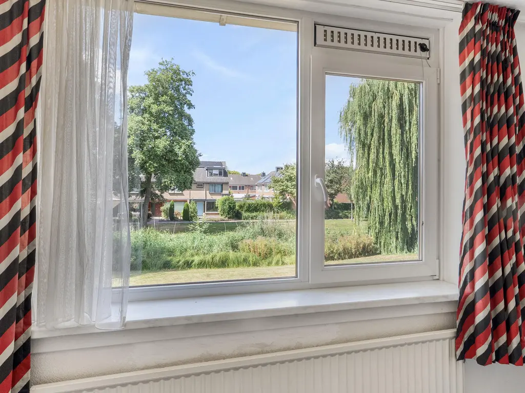 Korenbloem 29, BARENDRECHT