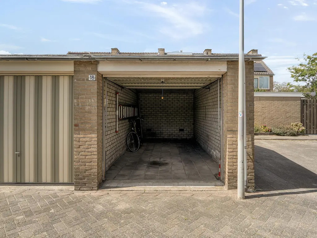 Korenbloem 29, BARENDRECHT