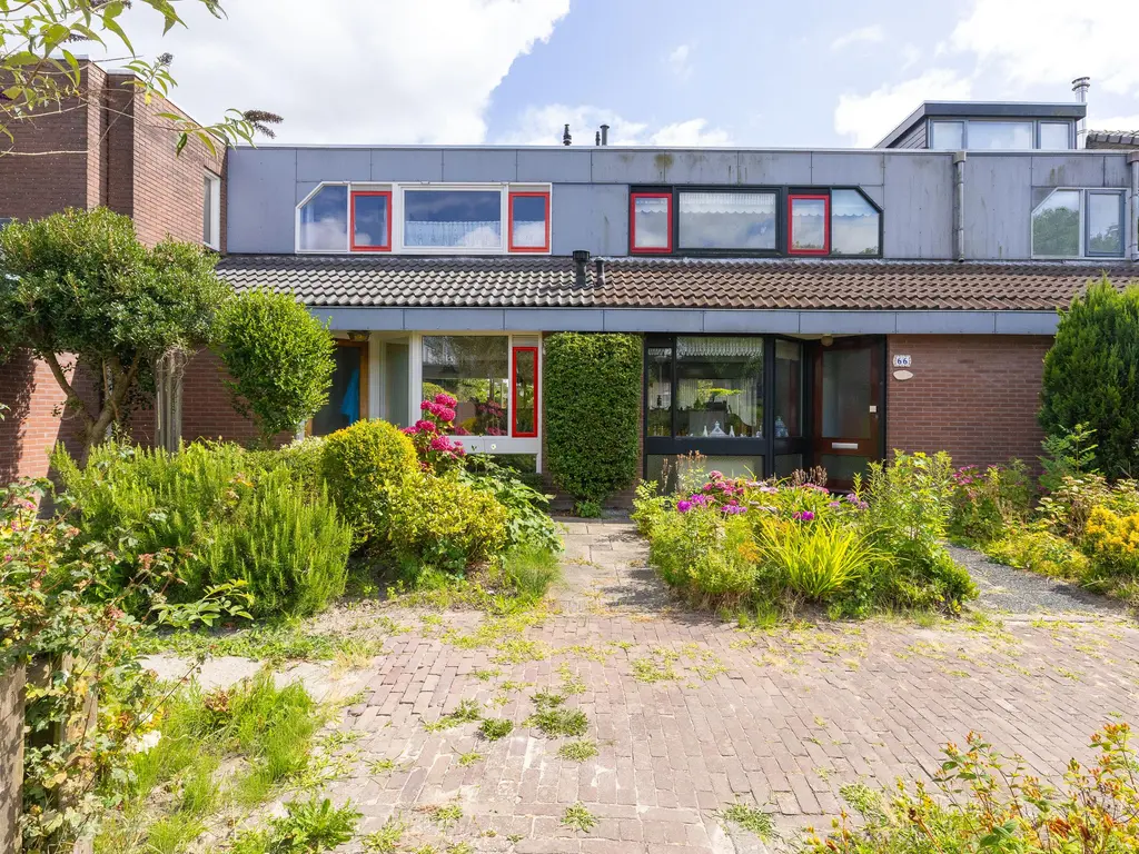 Botter 65, HOORN