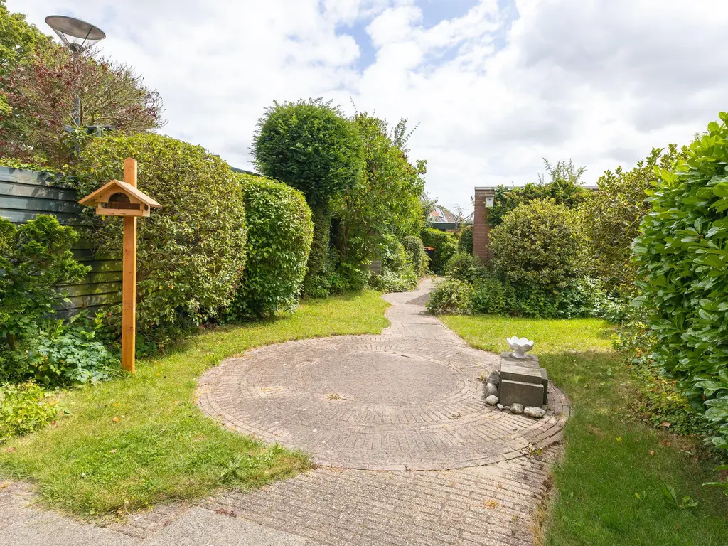 Botter 65, HOORN