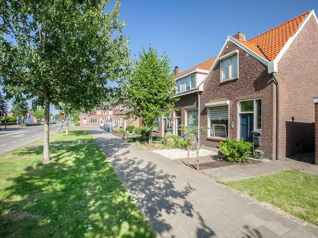 Blyde Incomstelaan 7, WAALWIJK