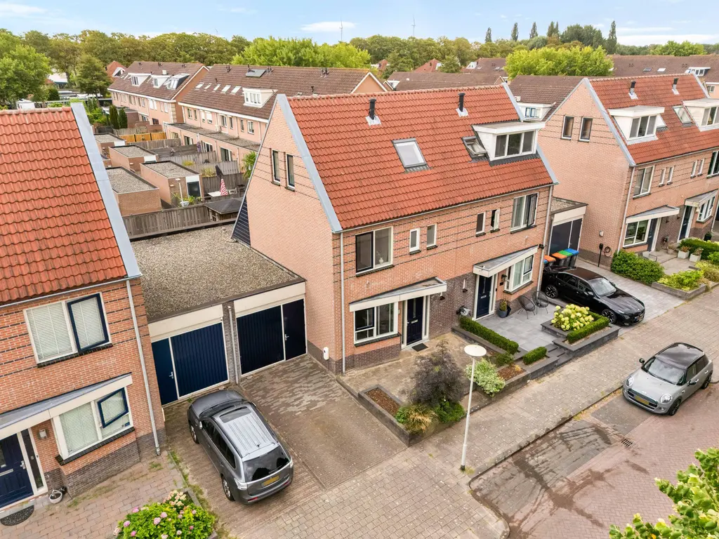 Parelsnoer 92, RHOON