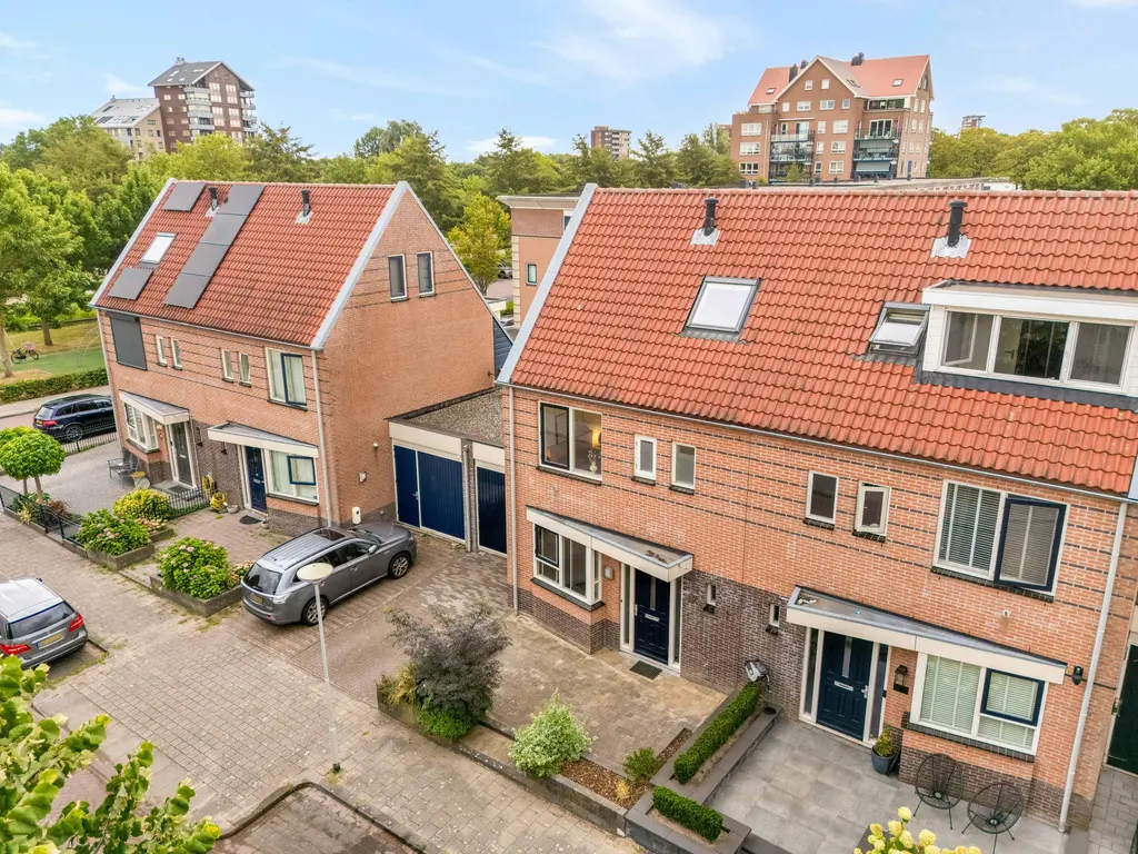 Parelsnoer 92, RHOON
