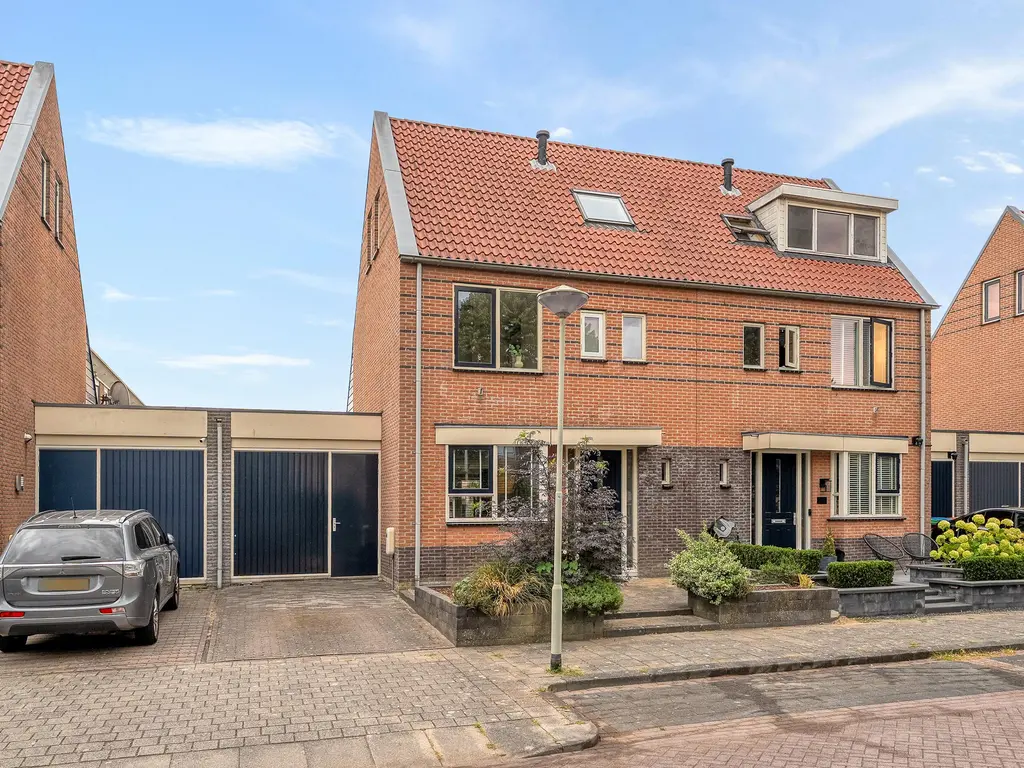 Parelsnoer 92, RHOON