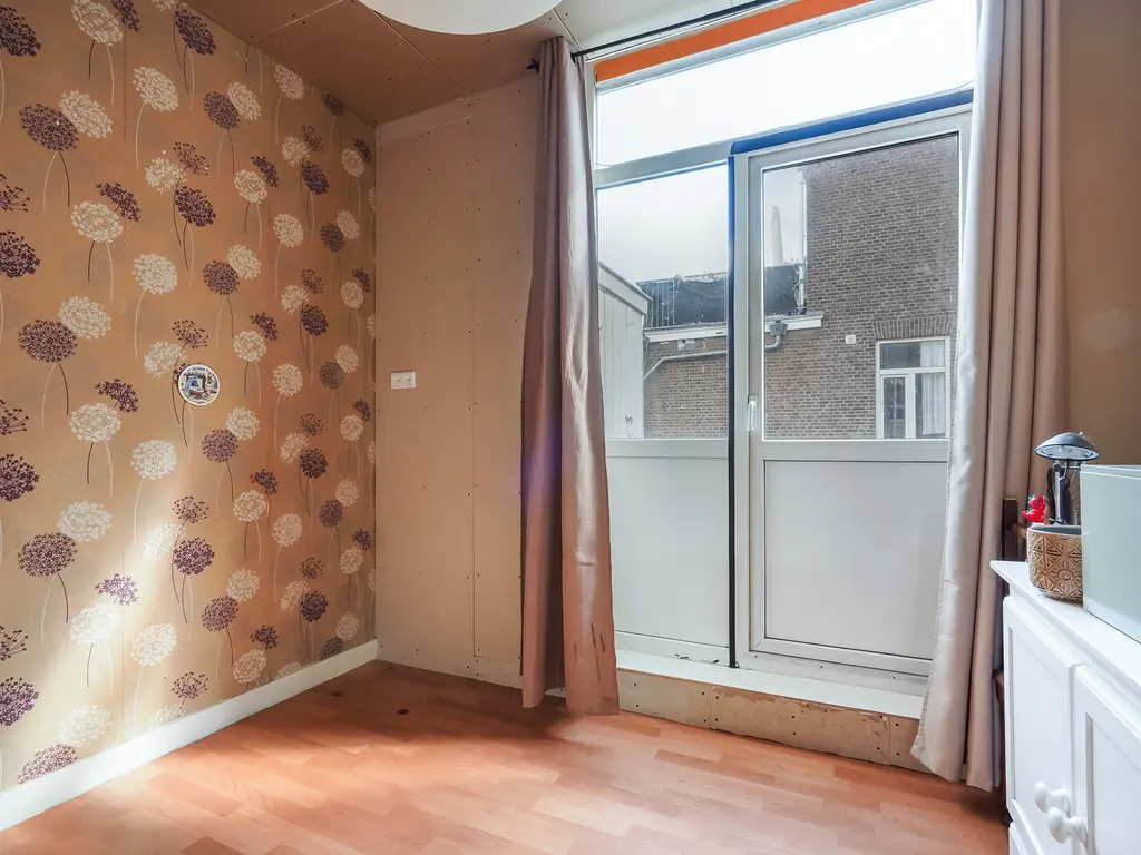 Goudenregenstraat 79, Den Haag