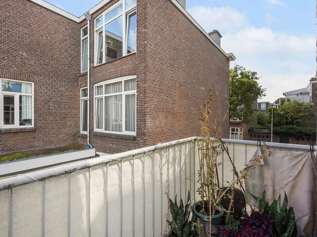 Goudenregenstraat 79, Den Haag